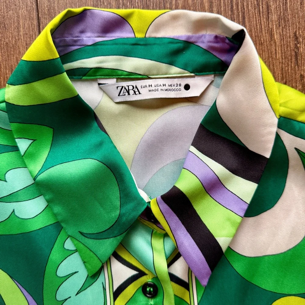 Retro Psychedelic Button-Up Blouse - Picture 9 of 9